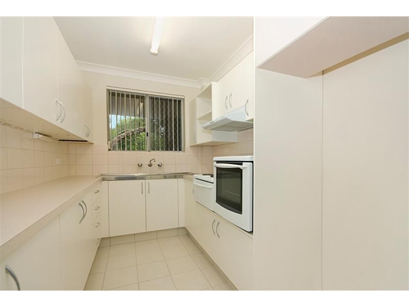 10/2   Railway Crescent, Jannali NSW 2226