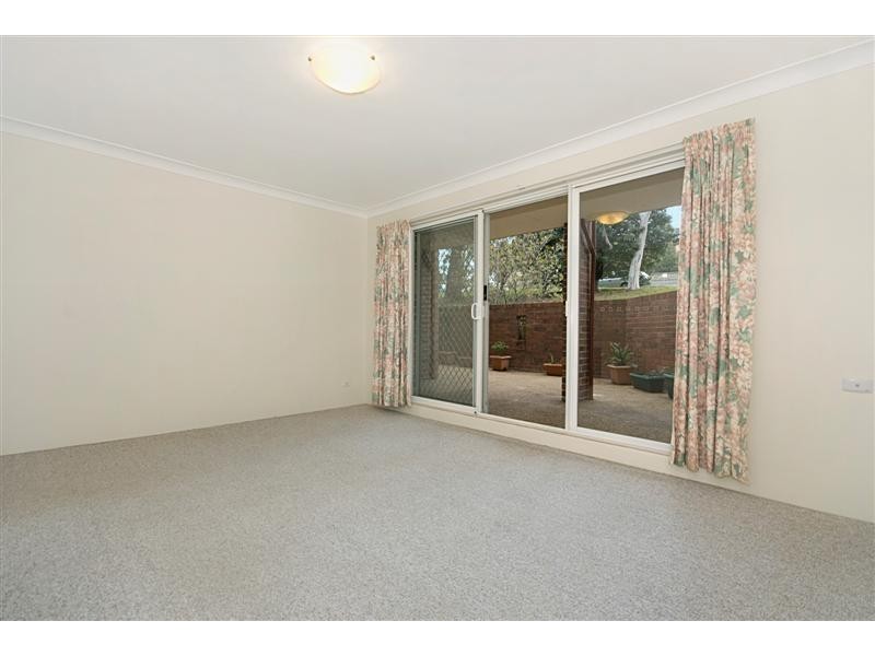 10/2   Railway Crescent, Jannali NSW 2226