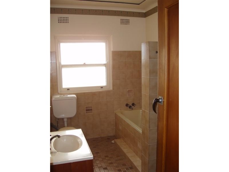 35  BELGRAVE ESPLANADE, Sylvania NSW 2224