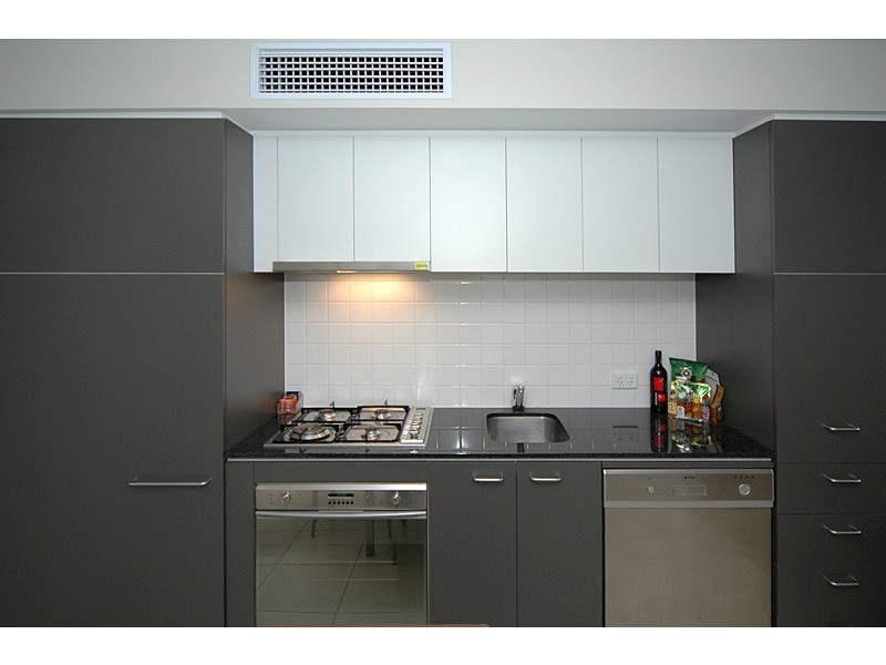 413 / 96  North Terrace, Adelaide SA 5000