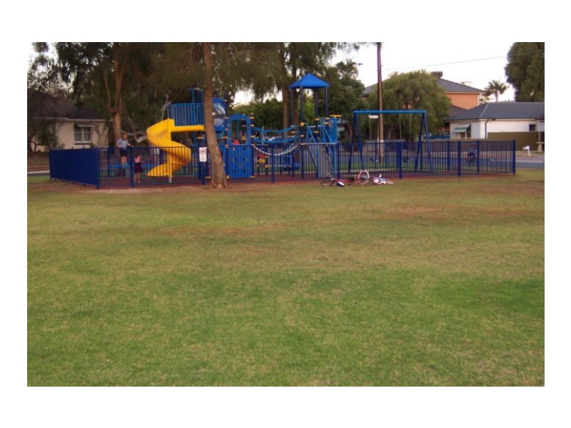 2 Park Crescent, Brighton SA 5048