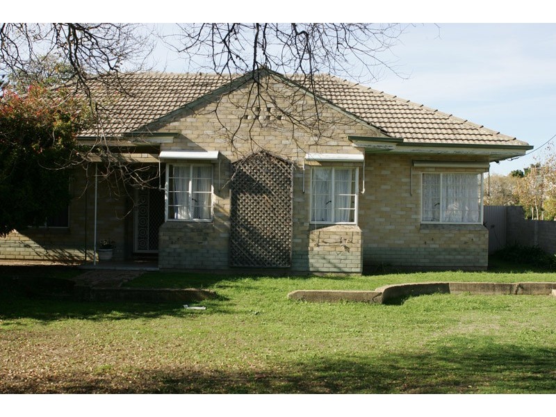 2 Rodgers Avenue, Henley Beach South SA 5022