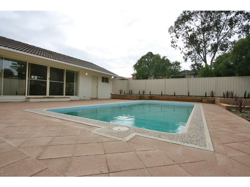 1   Durham Place, Flagstaff Hill SA 5159