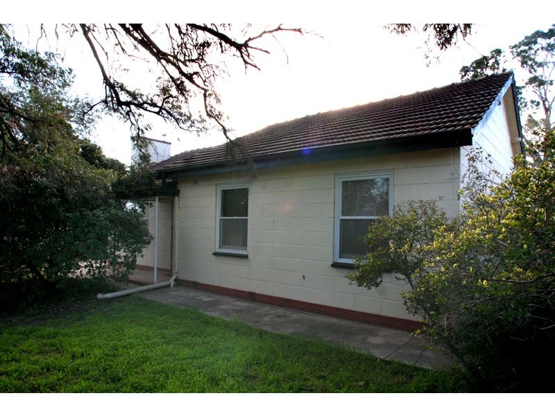 36  Wallala Avenue, Park Holme SA 5043