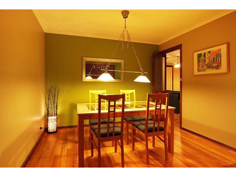 33 Taylors Road, Aberfoyle Park SA 5159