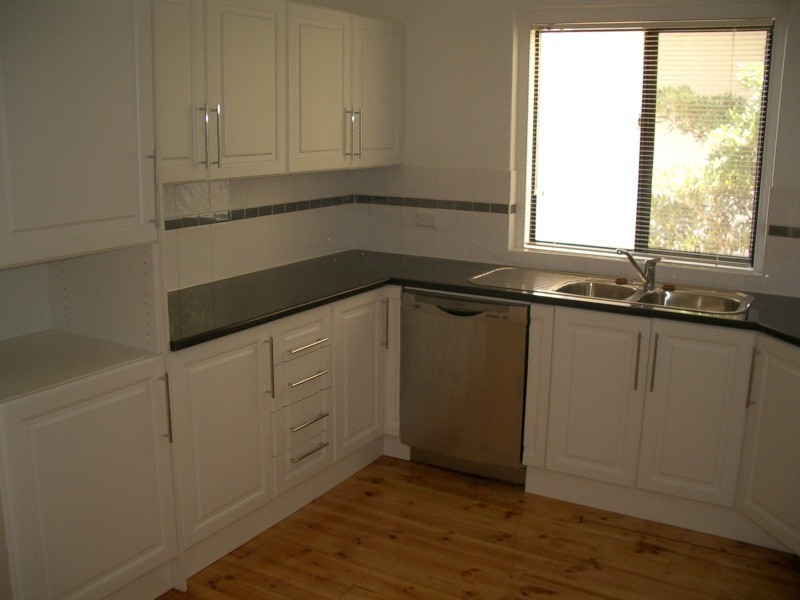 1-4, 70  Seaview Road, West Beach SA 5024