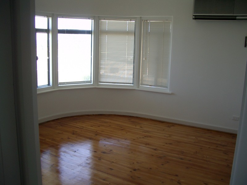 1-4, 70  Seaview Road, West Beach SA 5024