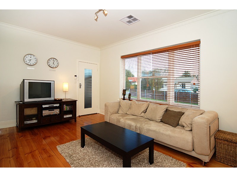 8  Mattner Avenue, Glenelg North SA 5045