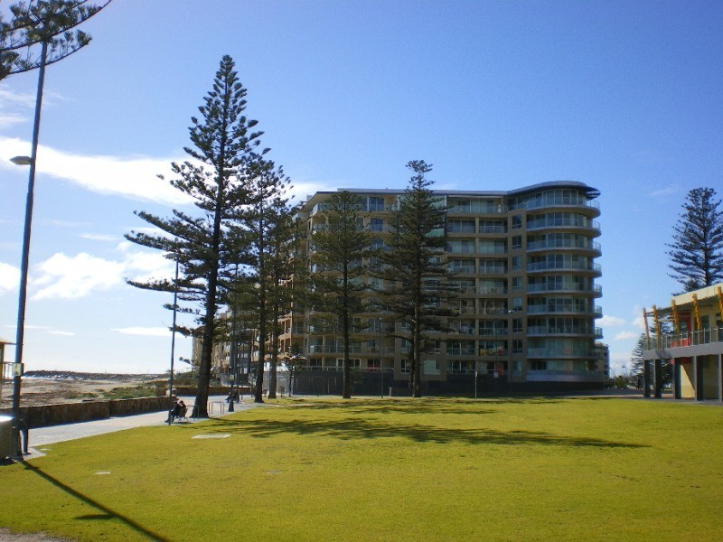 511/19  The Promenade, Holdfast Shores, Glenelg SA 5045
