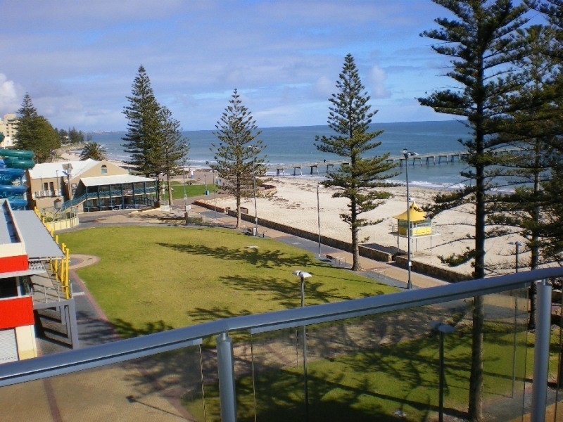 511/19  The Promenade, Holdfast Shores, Glenelg SA 5045
