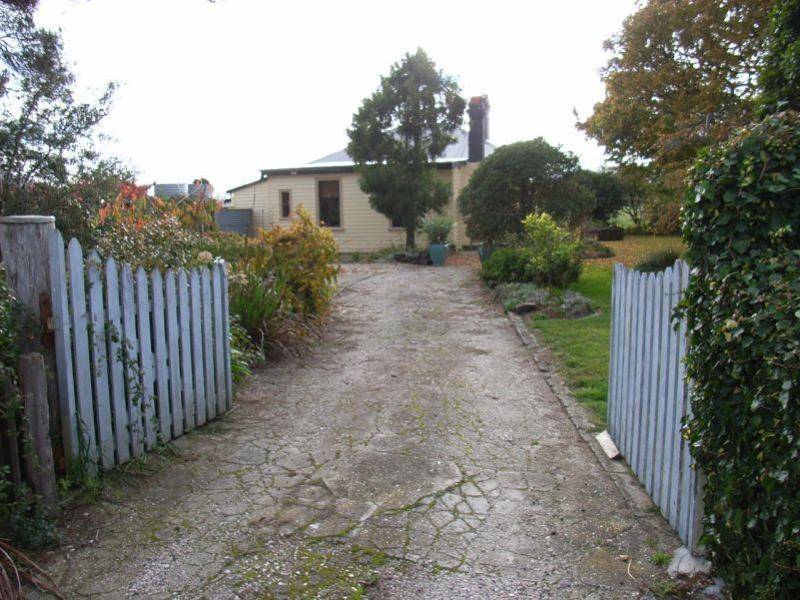 259   Bevic Road, Clarence Point TAS 7270