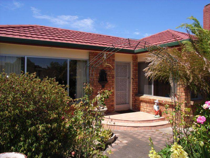 100  Main Road, Exeter TAS 7275