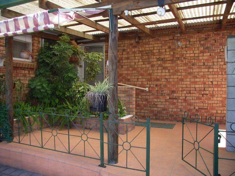 100  Main Road, Exeter TAS 7275