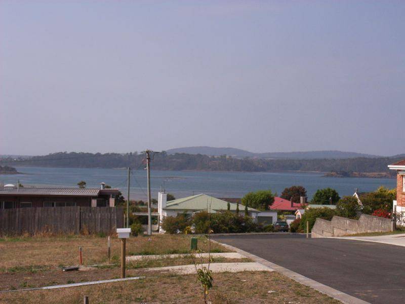 Lot 13  Cosgrove Court, Beauty Point TAS 7270