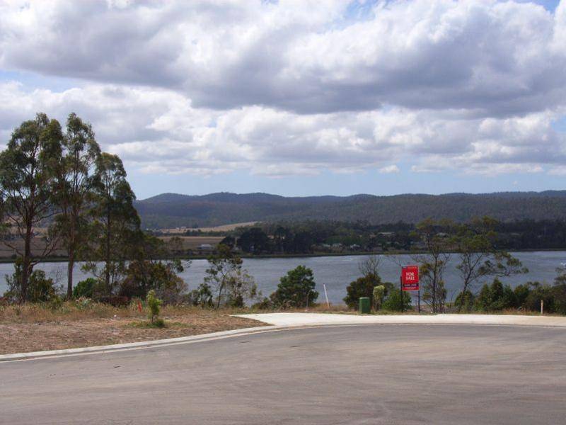 4  Peacock Place, Legana TAS 7277