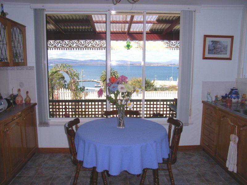 93  Robert Street, Beauty Point TAS 7270