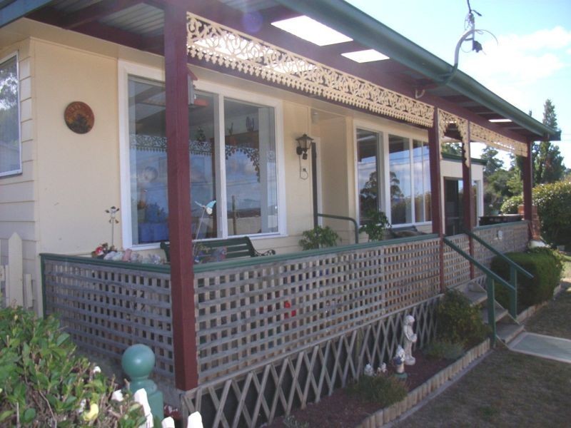 93  Robert Street, Beauty Point TAS 7270