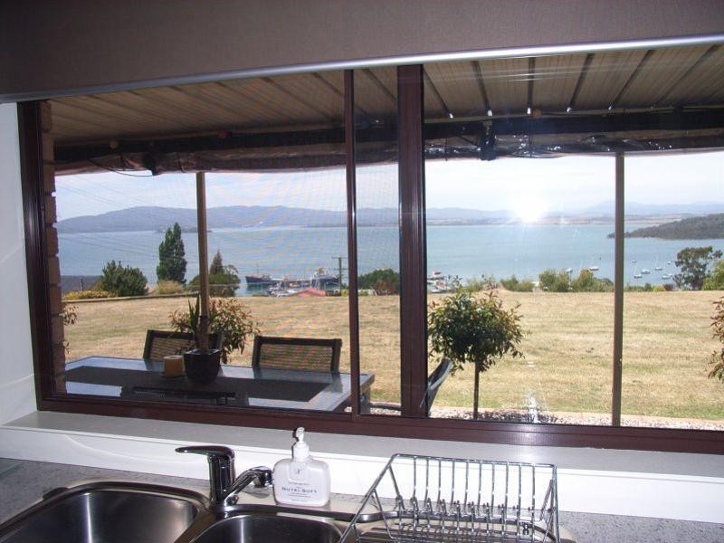 Beauty Point TAS 7270