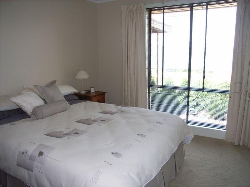 Beauty Point TAS 7270