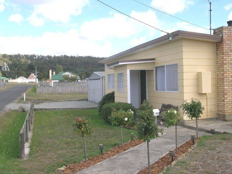 13 Archer Street, Beaconsfield TAS 7270