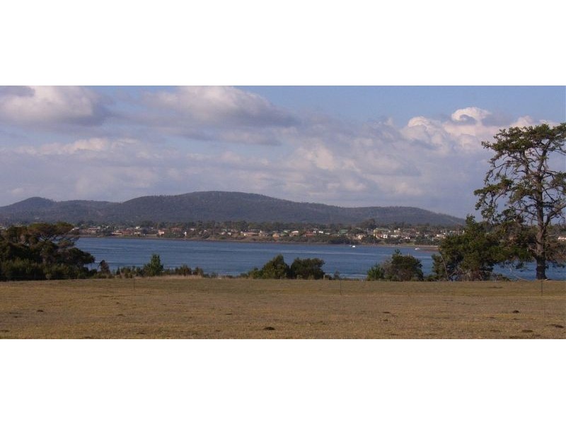 239 Bevic Road, Clarence Point TAS 7270