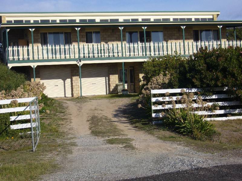 123 Bell Bouy Beach Road, Low Head TAS 7253