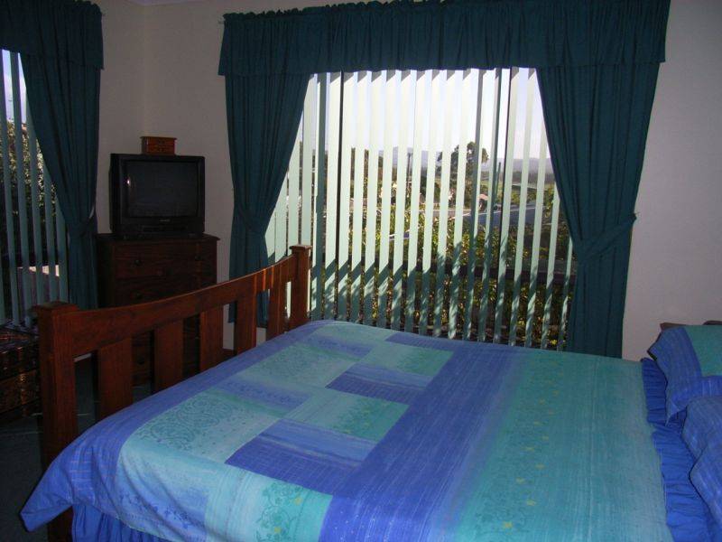 2  Ernest Street, Beauty Point TAS 7270