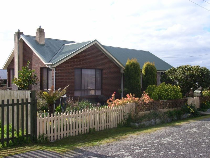 2  Sorell Street, Beaconsfield TAS 7270