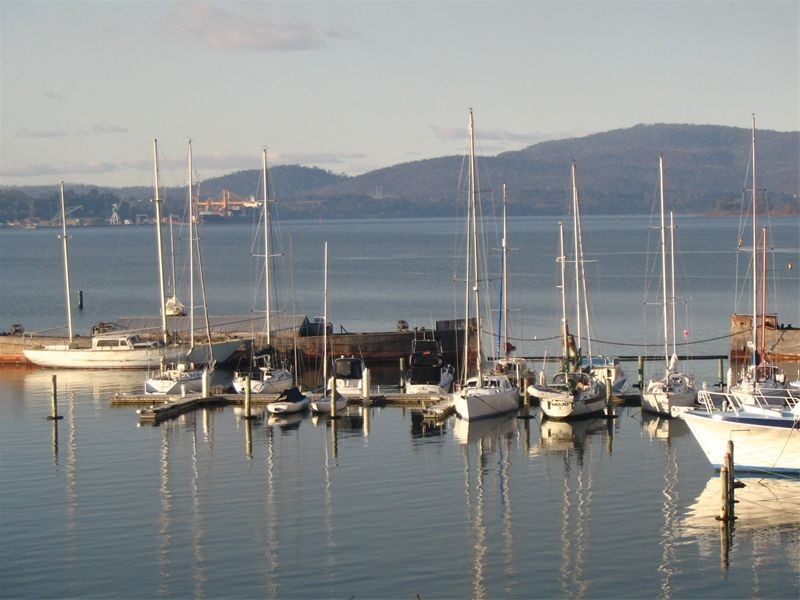 130 Flinders Street, Beauty Point TAS 7270