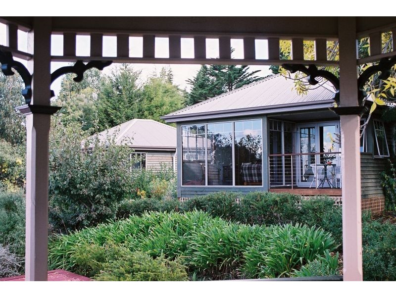 Beauty Point TAS 7270