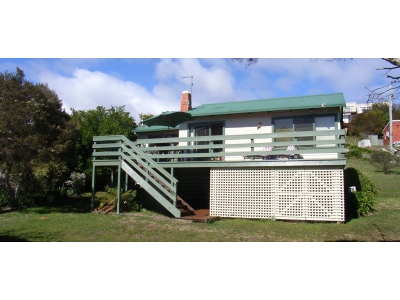 15 Beach Crescent, Greens Beach TAS 7270