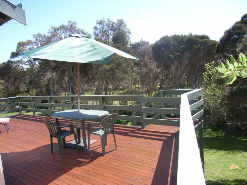 15 Beach Crescent, Greens Beach TAS 7270