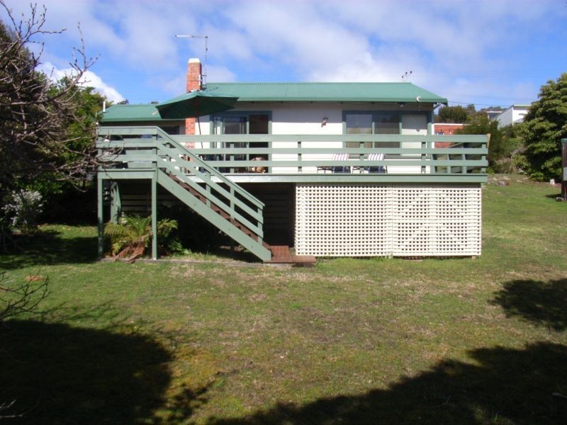 15 Beach Crescent, Greens Beach TAS 7270