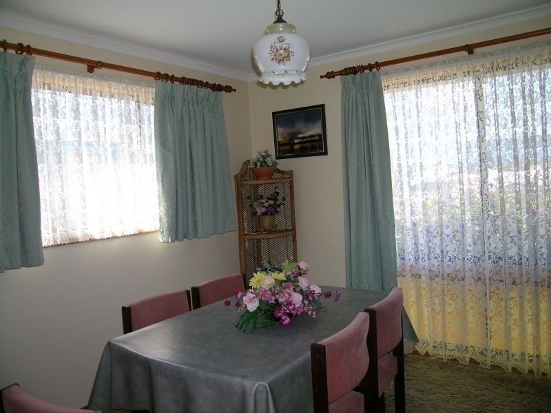 5  Kitchener Avenue, Beauty Point TAS 7270