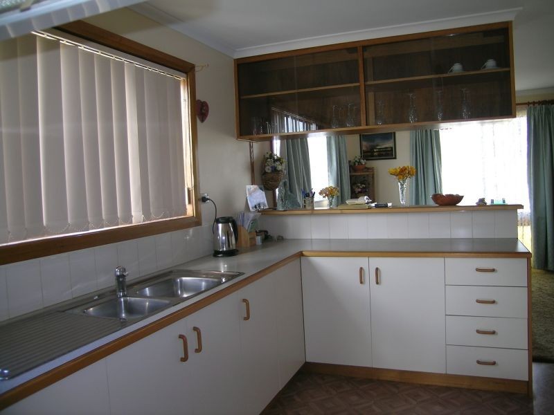 5  Kitchener Avenue, Beauty Point TAS 7270
