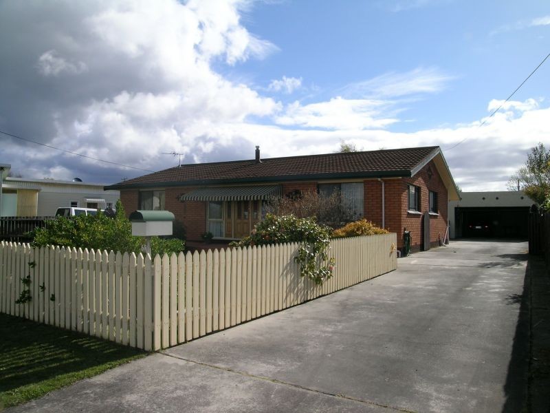5  Kitchener Avenue, Beauty Point TAS 7270