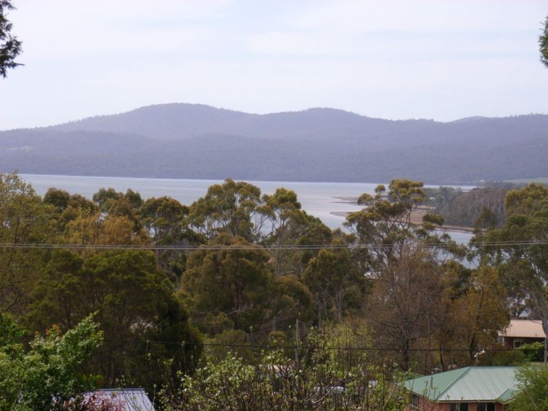 13  Main Road, Exeter TAS 7275