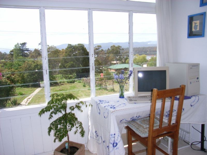 13  Main Road, Exeter TAS 7275