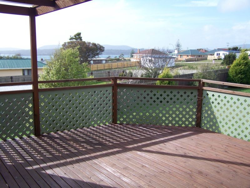 144  Charles Street, Beauty Point TAS 7270