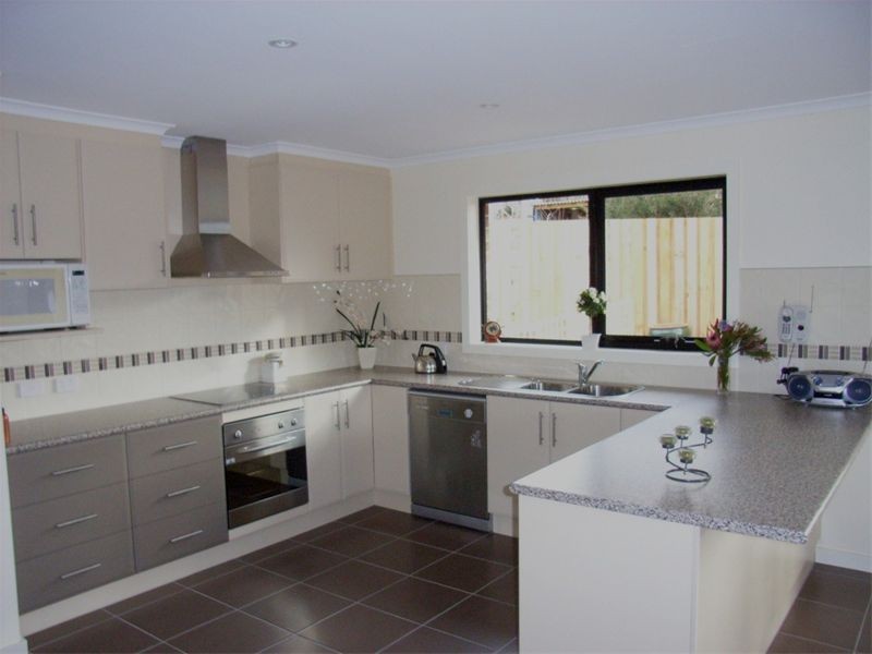 Unit2, 10   Henry Grove, Legana TAS 7277