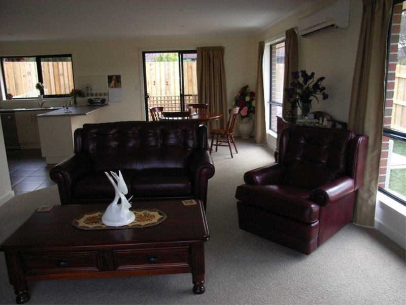 Unit2, 10   Henry Grove, Legana TAS 7277