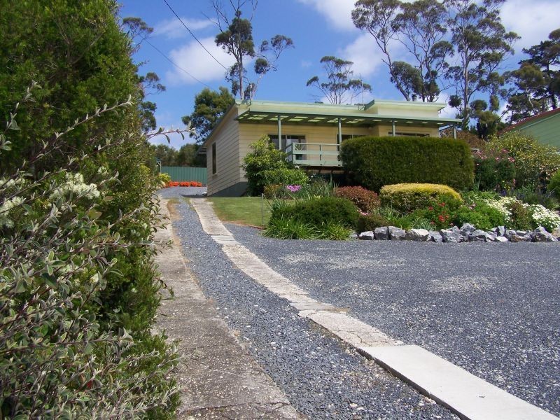 62  Sunset Boulevard, Clarence Point TAS 7270