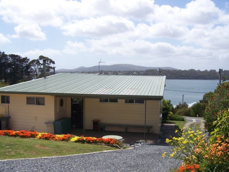 62  Sunset Boulevard, Clarence Point TAS 7270