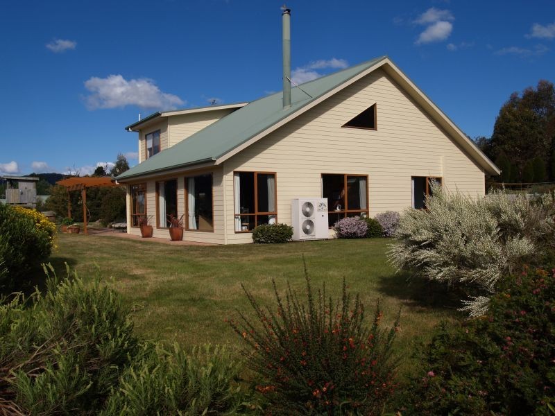 6  Weetman Street, Legana TAS 7277