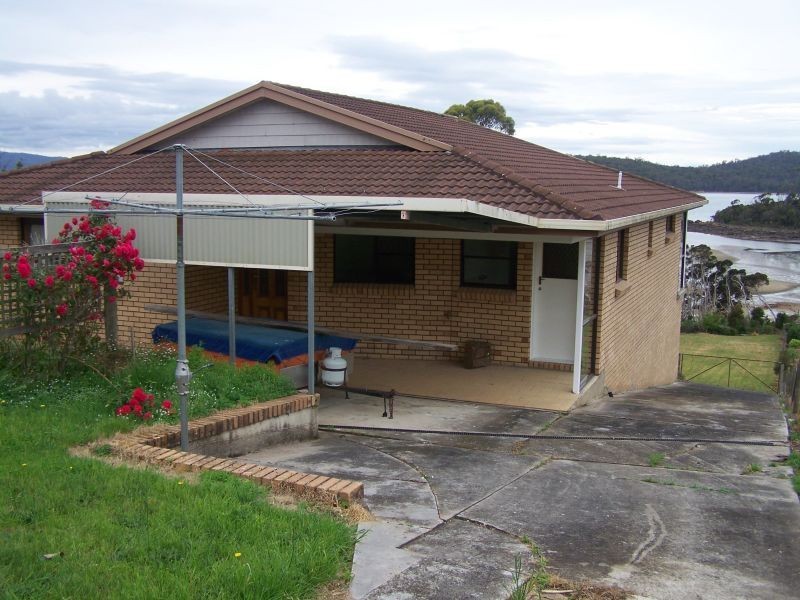 22  Flinders Street, Beauty Point TAS 7270
