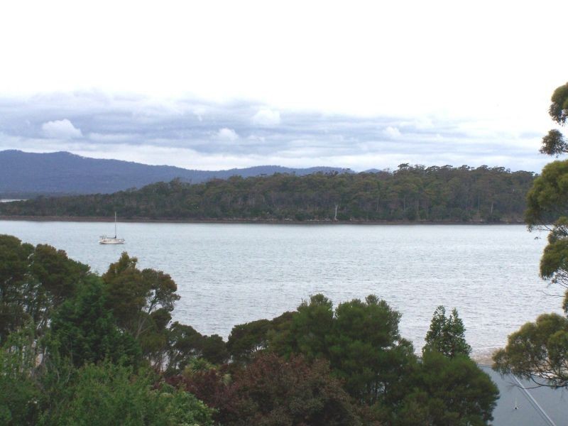 22  Flinders Street, Beauty Point TAS 7270