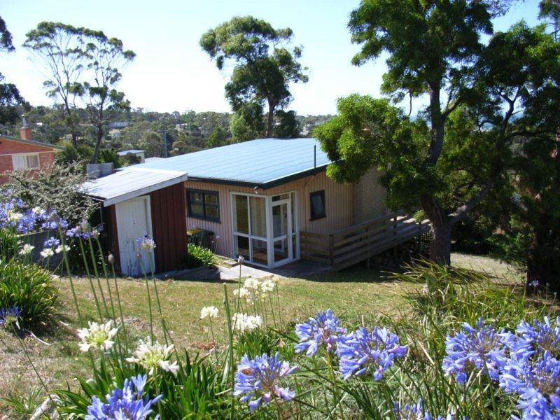 30  Beach Crescent, Greens Beach TAS 7270