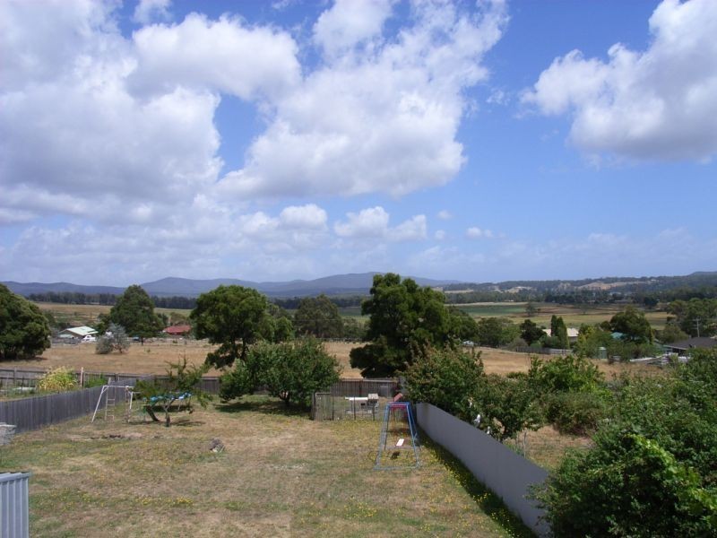 133 Charles Street, Beauty Point TAS 7270