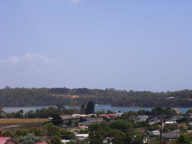 133 Charles Street, Beauty Point TAS 7270