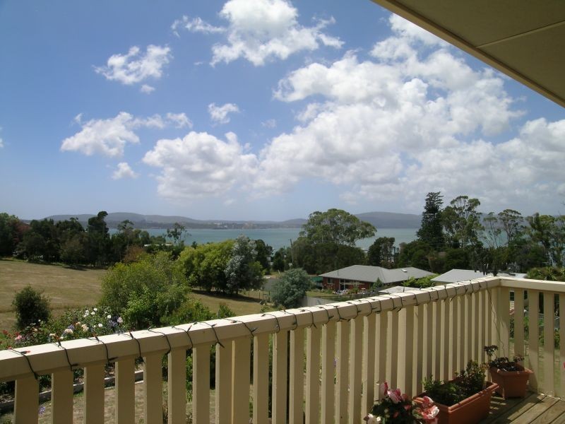 2 Augustus Street, Beauty Point TAS 7270